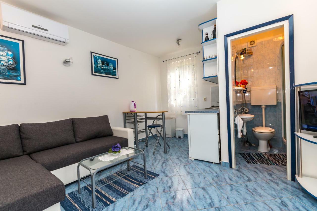 Apartmani "Ostro" Crikvenica Kraljevica Exterior photo